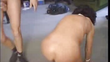 پتلی Smut کے ساتھ خوبصورت سارہ خوبصورت کی طرف سے ویوین تھامس