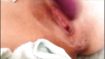 منہ میں فلم کے ساتھ سینگ Rom انڈیا انڈی