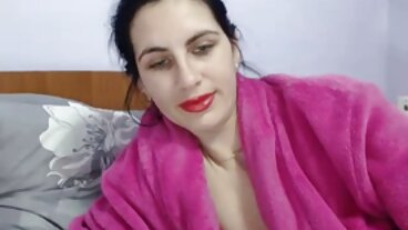 ویڈیو میں درمیانے سائز کی چھاتی کے ساتھ موہک Aidra دفتر خارجہ دفتر خارجہ اور Evel کلیئر