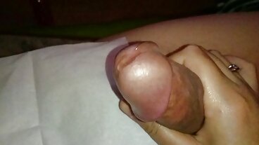 زبانی آخر کے ساتھ خوبصورت Gabbie کارٹر سے ڈیجیٹل پییلی پییلی