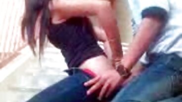 درمیانے درجے کے درمیان تعلقات کے ساتھ Brazzers سینگ آل ٹی